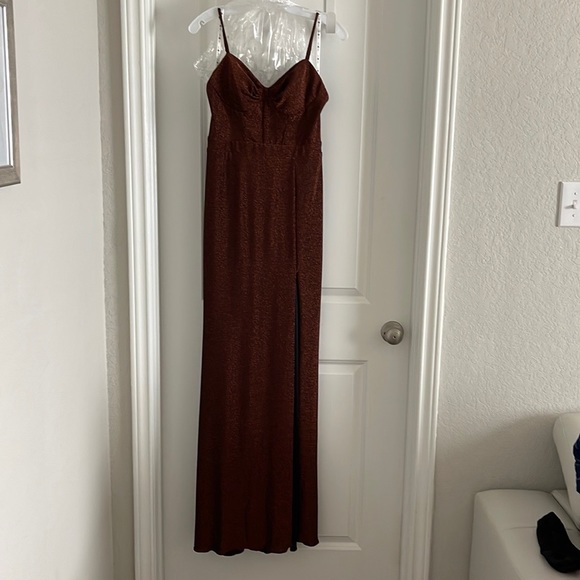 NWT Bronze Formal Dress Size 6 Perfect for the holidays - Picture 8 of 8